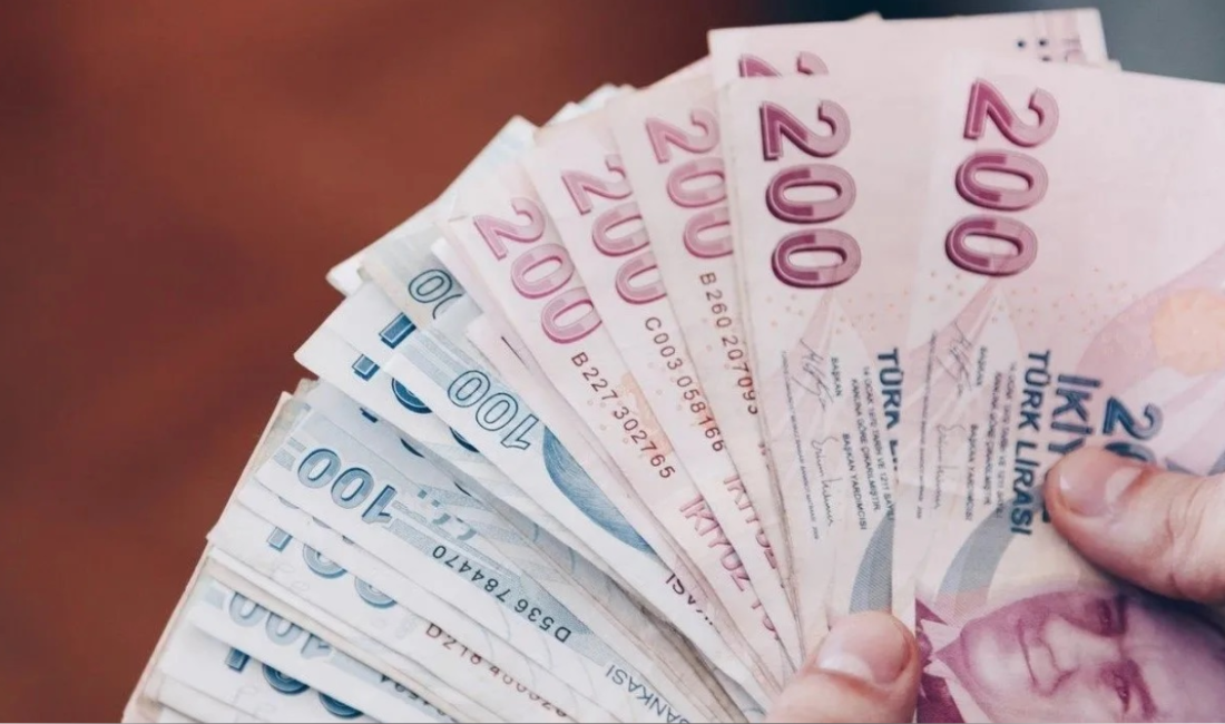 Milyonlarca memur ve emekli, 2026 yılı Ocak zammının yansıtıldığı maaşlarını