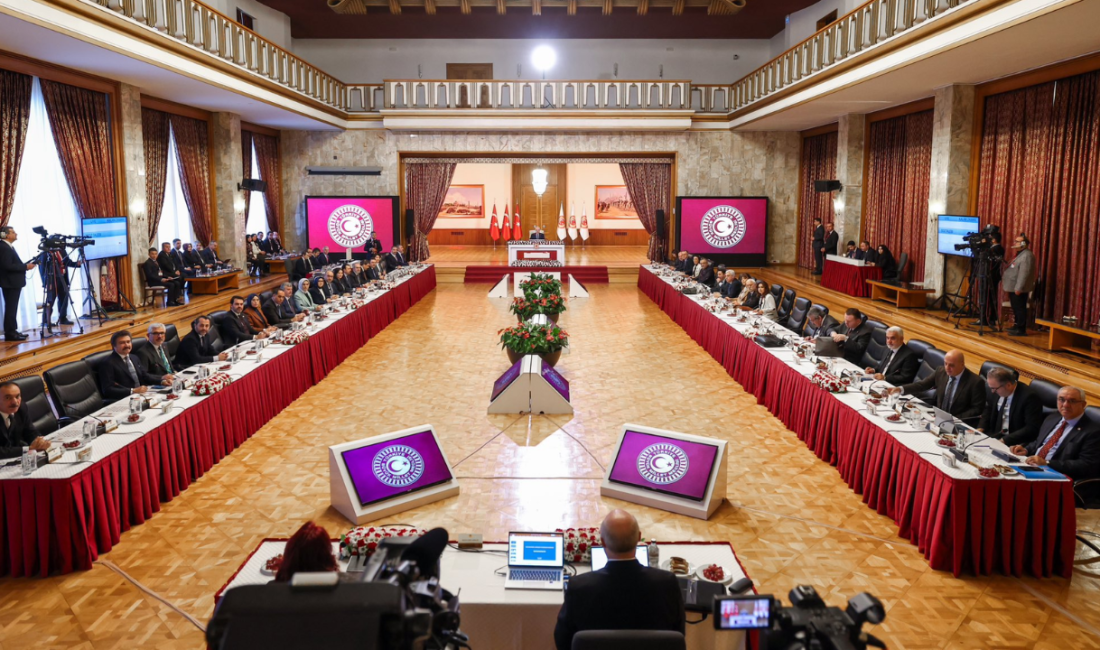 Meclis’te kurulan Terörsüz Türkiye Komisyonu’nun ortak raporunda, PKK elebaşı Abdullah