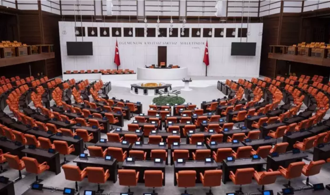 Aralarında CHP Genel Başkanı Özgür Özel’in de bulunduğu 10 milletvekiline