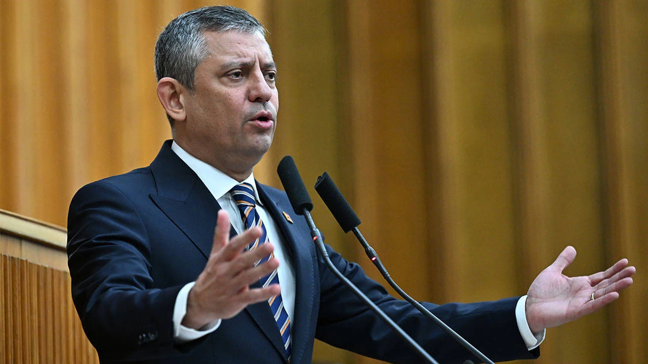 CHP lideri Özgür Özel, 6 Şubat depremlerinin yıldönümünde Cumhurbaşkanı Erdoğan’a