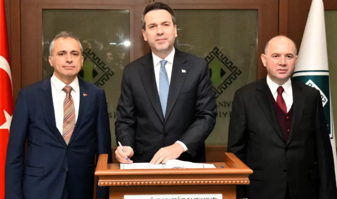 Enerji ve Tabii Kaynaklar Bakanı Alparslan Bayraktar, Türkiye’nin 70 yıllık