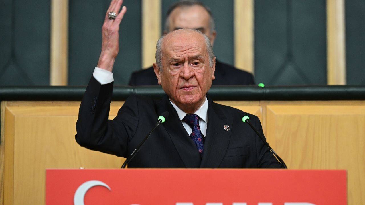 MHP Genel Başkanı Devlet Bahçeli, CHP lideri Özgür Özel’in erken
