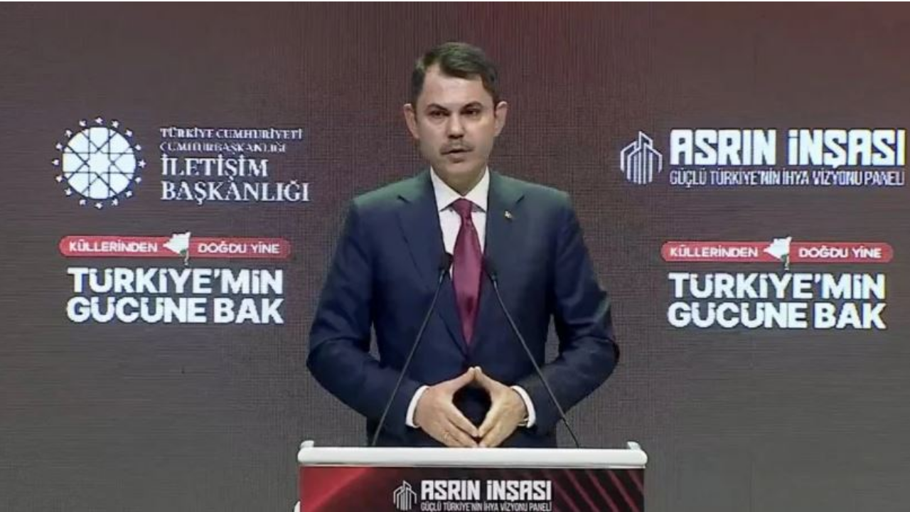 Bakan Murat Kurum, deprem sonrası yürütülen yeniden inşa çalışmalarına yönelik