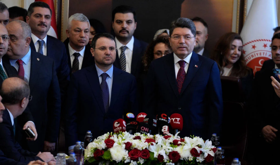 Akın Gürlek, Adalet Bakanlığı görevini devralmasının ardından yaptığı ilk açıklamada