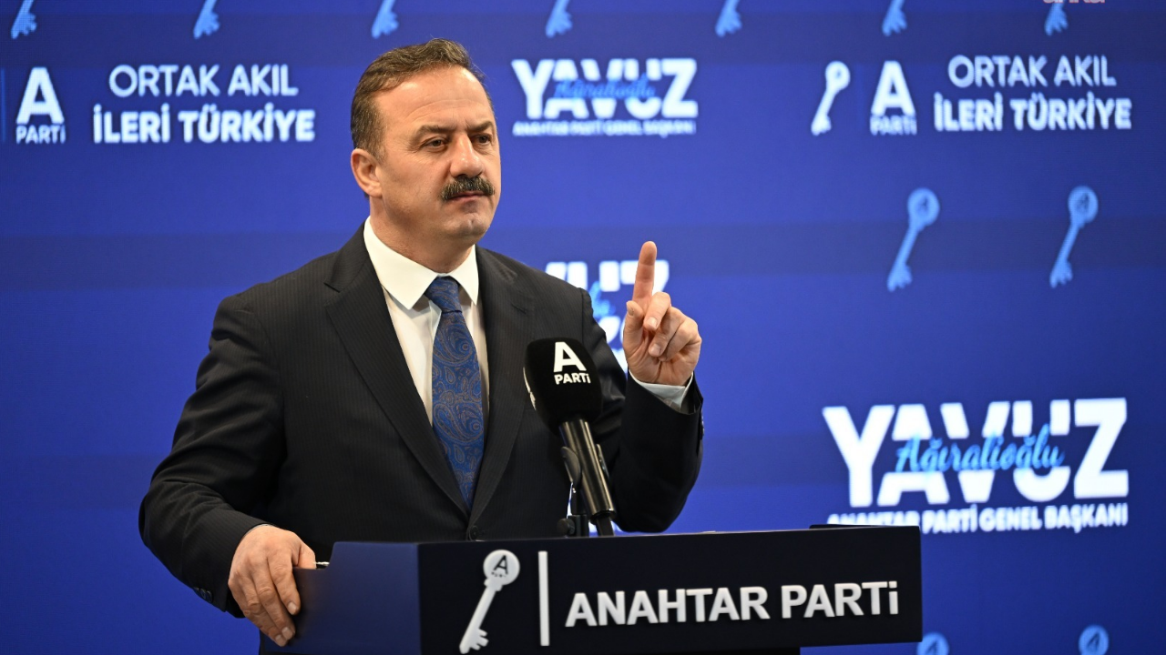 Anahtar Parti lideri Ağıralioğlu, Ahmet Davutoğlu’nun çağrısıyla alevlenen tartışmalar sonrası