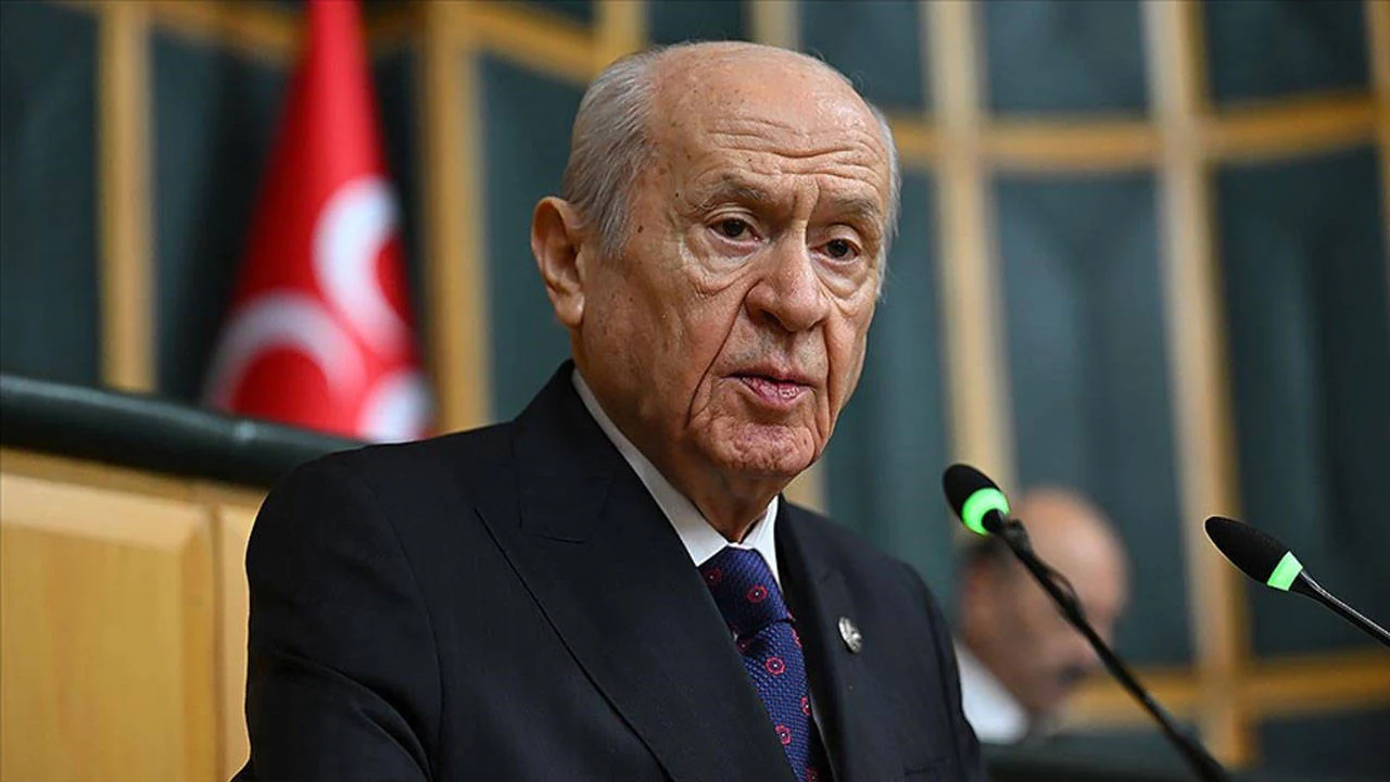 MHP lideri Devlet Bahçeli, Adalet Bakanı Akın Gürlek’in yemin törenindeki