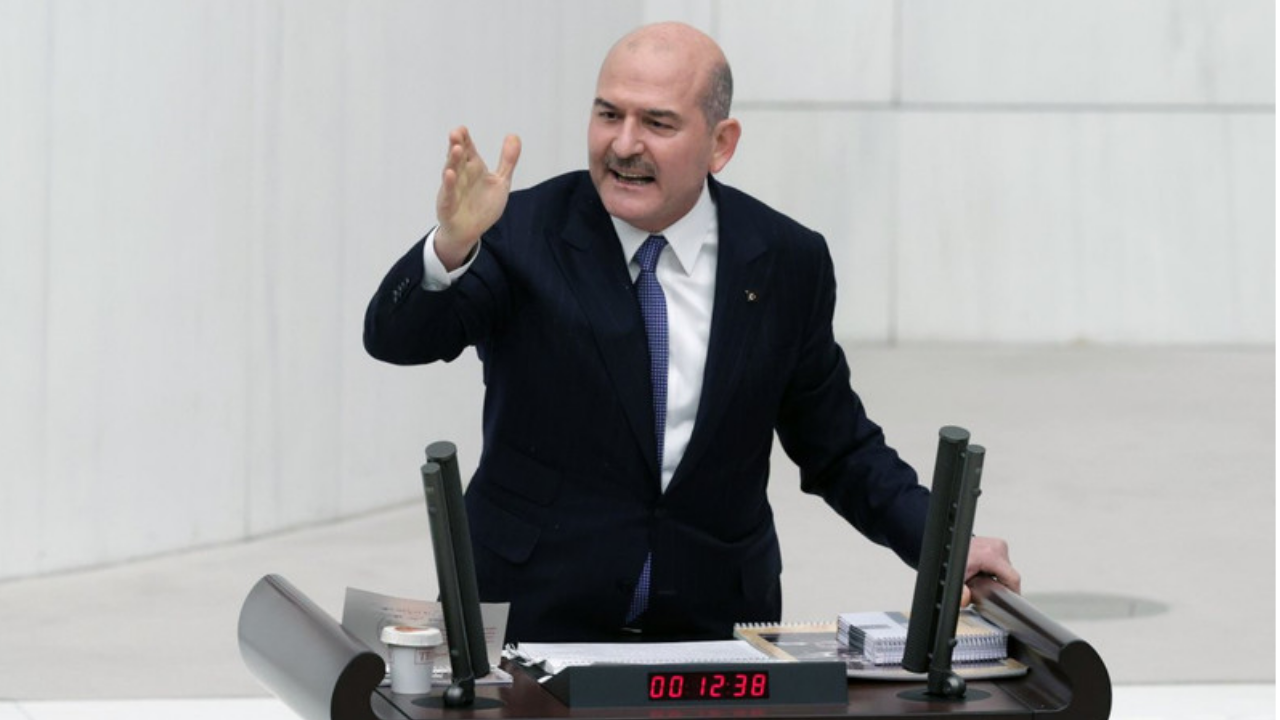 Süleyman Soylu, AB’nin krizinin ekonomik değil siyasi olduğunu savunarak, Birliğin