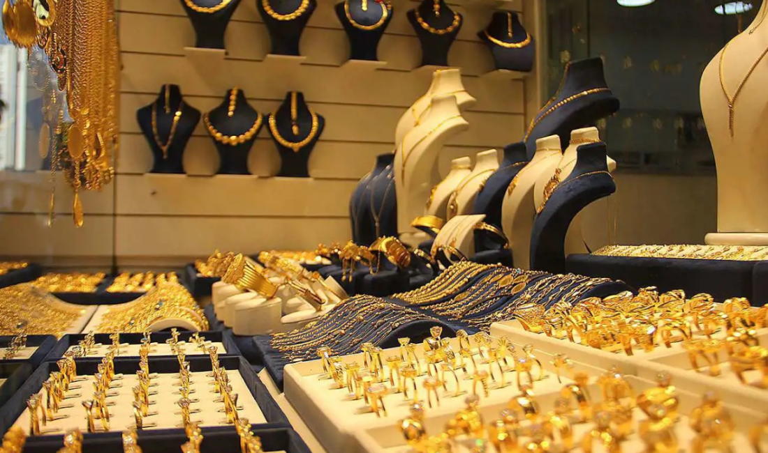 ABD ve İsrail'in İran'a yönelik hava saldırılarını artırması ve yükselen