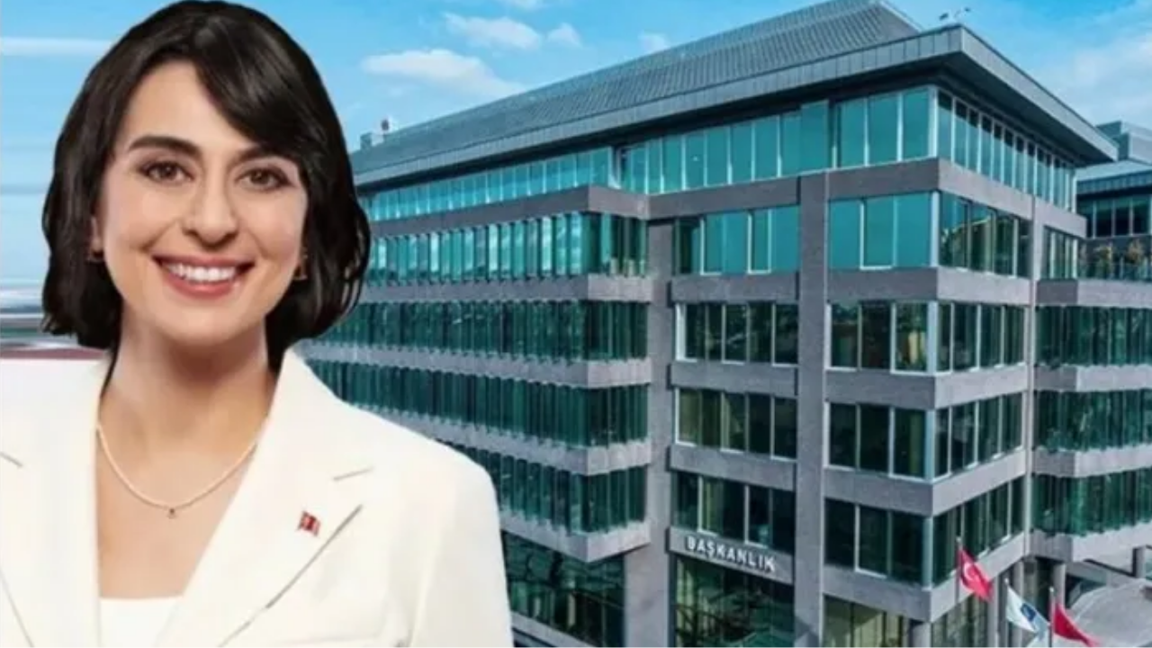 Eski Üsküdar Belediye Başkanı Hilmi Türkmen, sosyal medya hesabından yaptığı