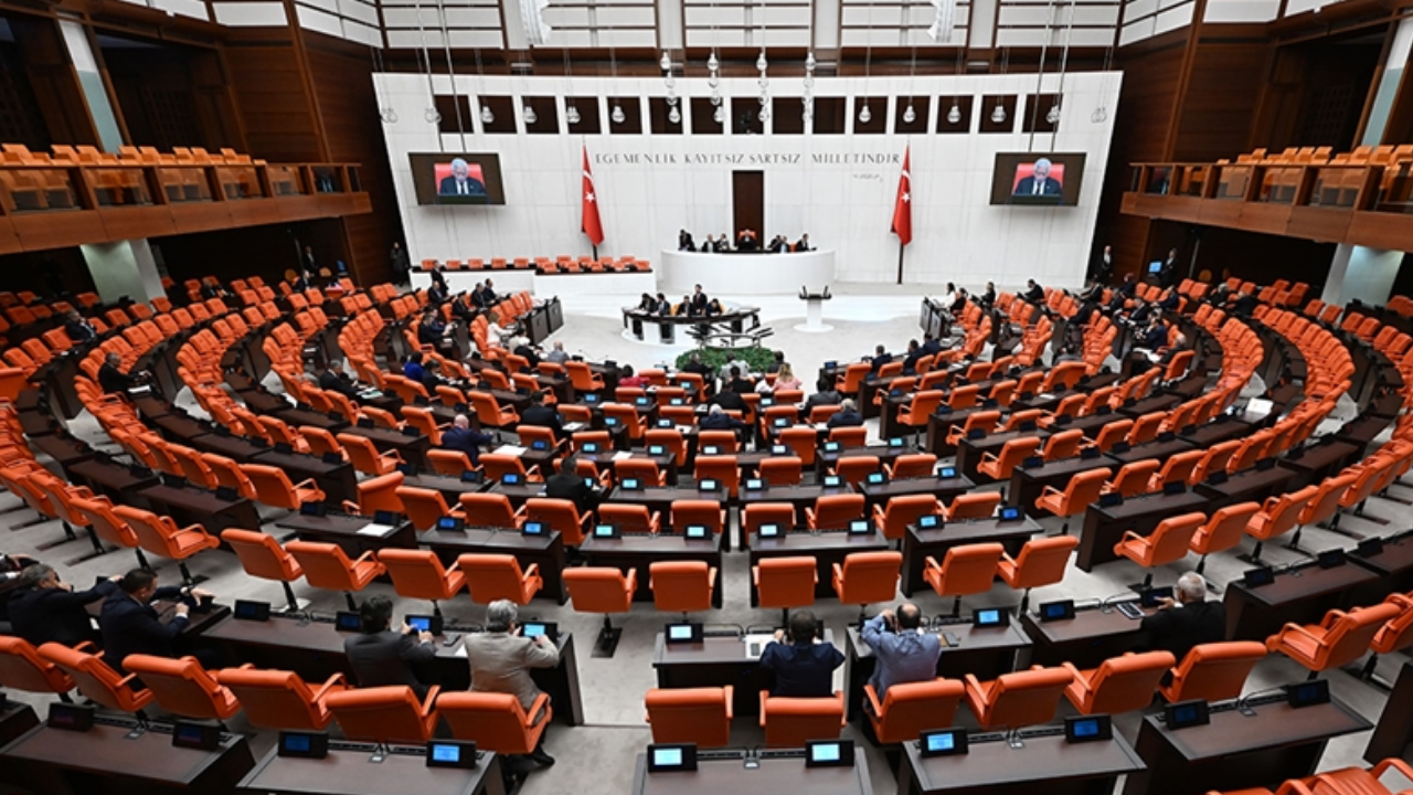 AK Parti'nin sunduğu mali düzenlemeler içeren teklif, TBMM Plan ve