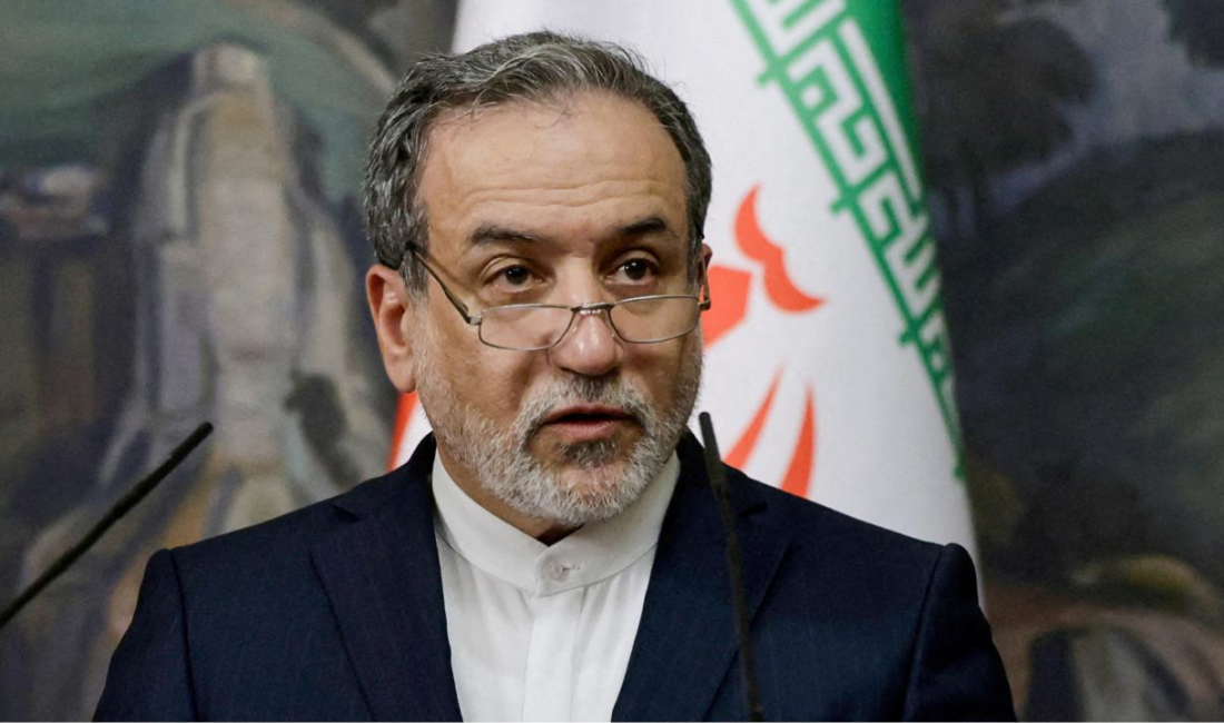 İran Dışişleri Bakanı Abbas Arakçi, ülkenin en eski bankalarından Sepah