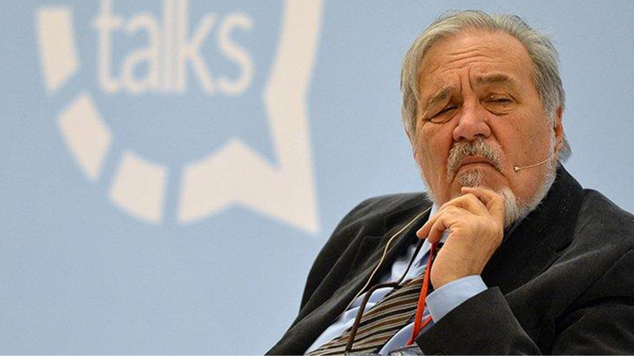 Bir süredir yoğun bakımda tedavi gören ünlü tarihçi Prof. Dr.