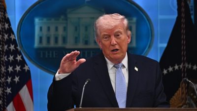 ABD Başkanı Donald Trump, İran’a yönelik sert açıklamalarında “İstersek altyapılarını