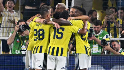 UEFA Şampiyonlar Ligi'nde lig aşamasına kalmak için ilk sınavına çıkan