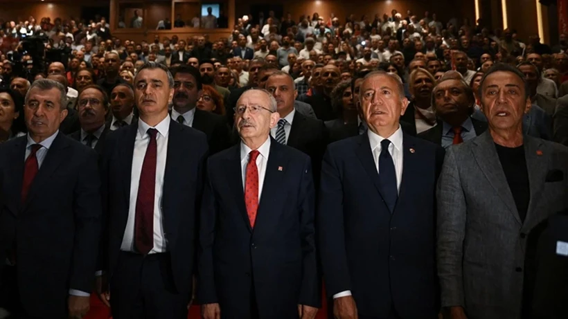 CHP İstanbul İl Başkanı Gürsel Tekin, partisinin üye katılım törenine