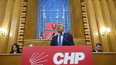 Özgür Özel'in "Yeni Parti"si için logo çalışmaları başladı: Üç ajansa