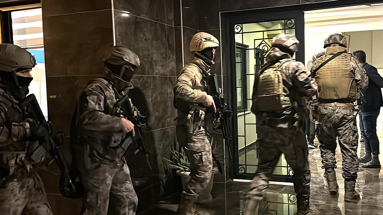 12 İlde Dev 'Köstebek' Operasyonu: Akın Gürlek Açıkladı