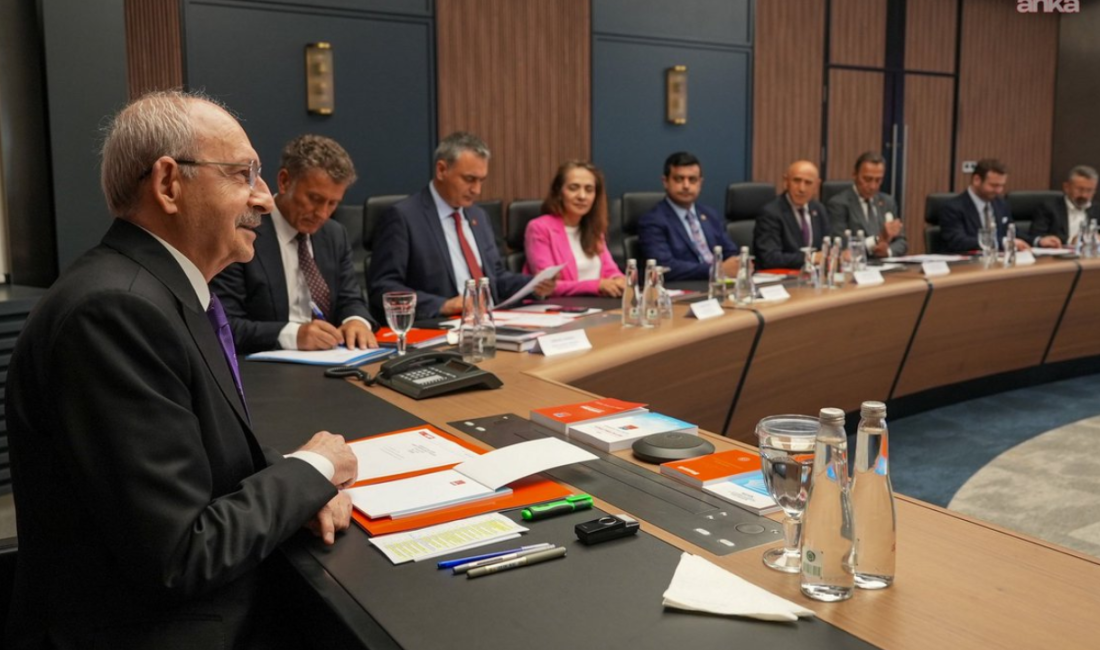 Cumhuriyet Halk Partisi’nde (CHP) kurultay sürecine yön verecek kritik toplantılar