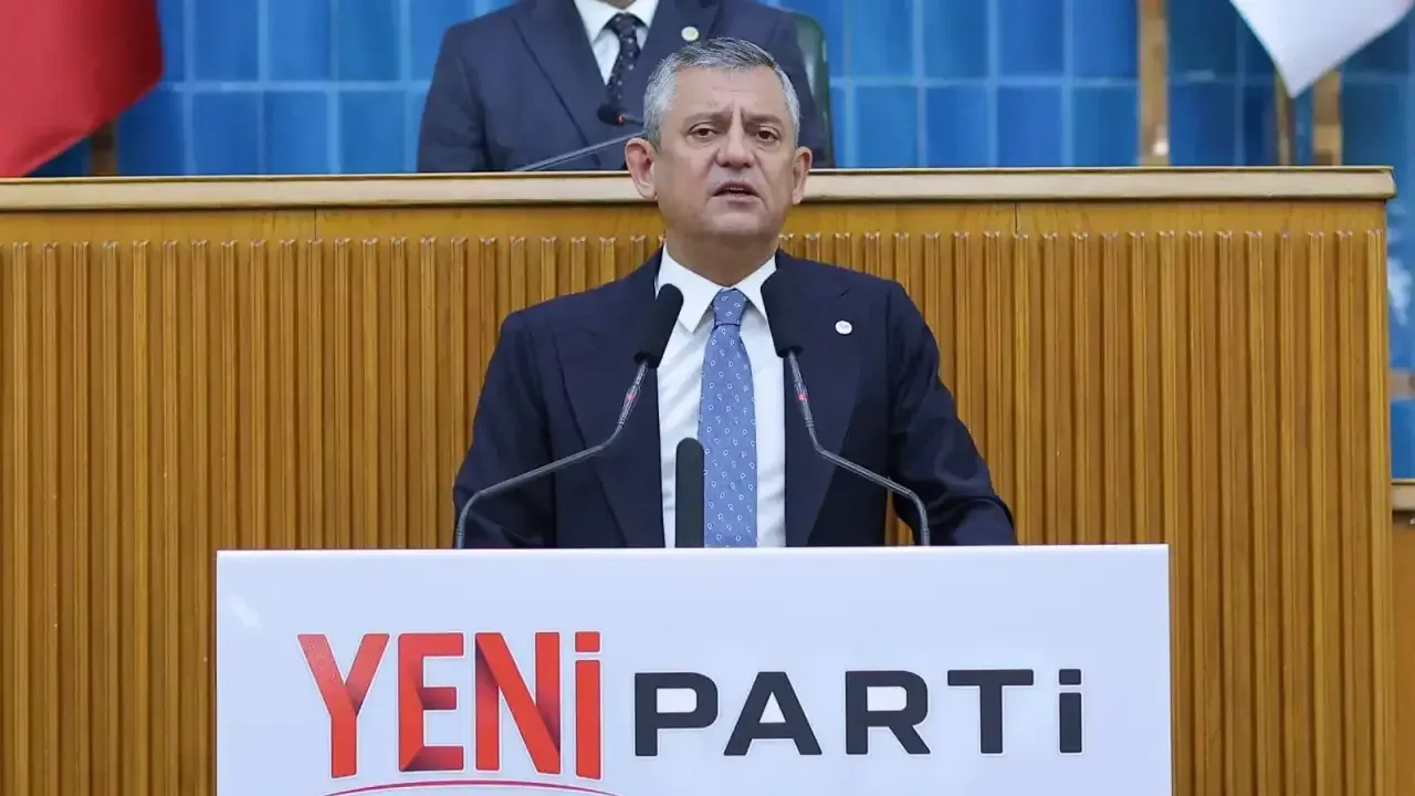 Yeni Parti'nin Çerçeve Yasa'ya verdiği "evet" oyu, parti içinde ve