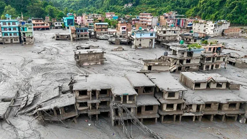 Nepal’de şiddetli yağışların tetiklediği sel ve heyelan felaketinde can kaybı