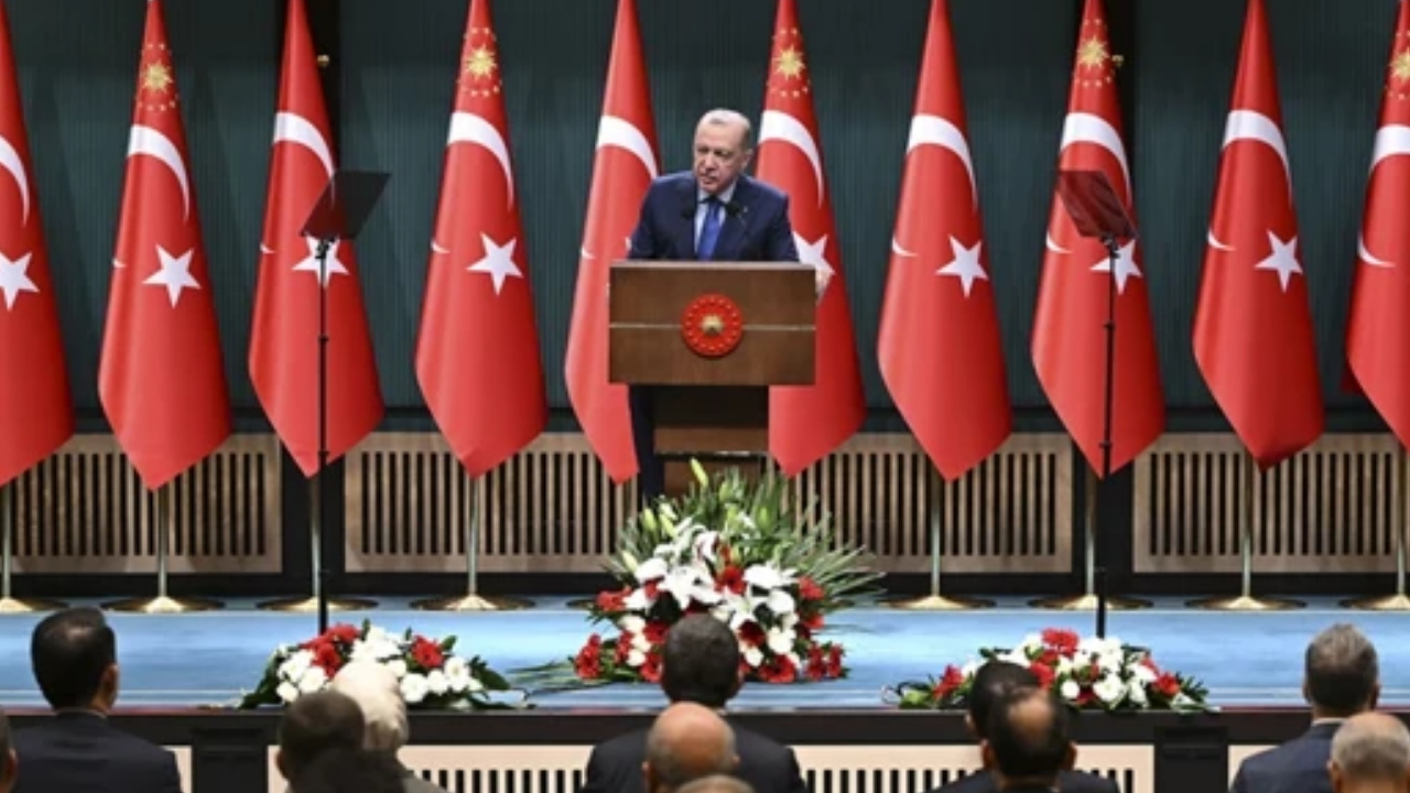 Cumhurbaşkanı Recep Tayyip Erdoğan, Beştepe'de yaklaşık 2,5 saat süren Kabine