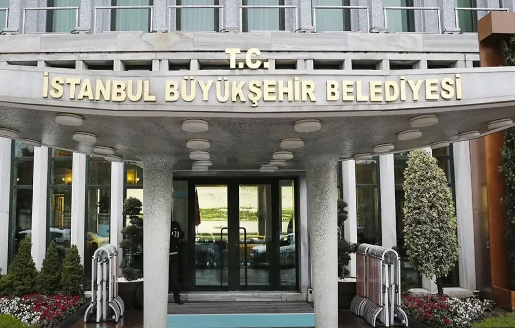 İstanbul Büyükşehir Belediyesi’ne yönelik soruşturma kapsamında sabah saatlerinde eş zamanlı