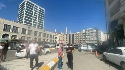 Şanlıurfa'nın Karaköprü ilçesi merkezli 5,4 büyüklüğünde deprem meydana geldi. Saat