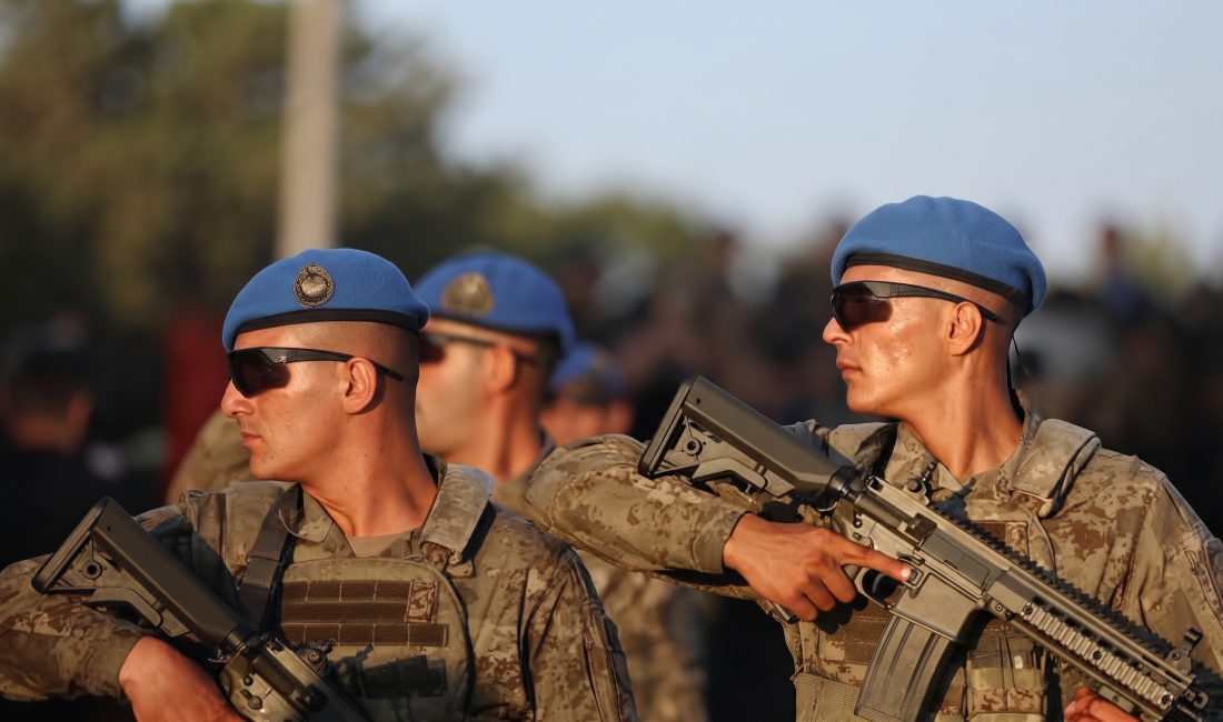 Yunanistan Başbakanı Miçotakis'in provokatif ada ziyaretlerine Türkiye'den sert bir yanıt