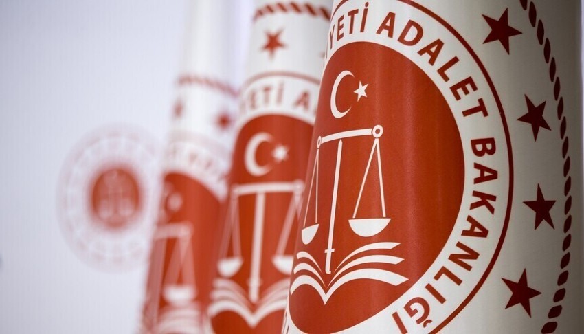 Adalet Bakanlığı, YENİ Parti Genel Başkanı Özgür Özel'in fon soruşturmasına